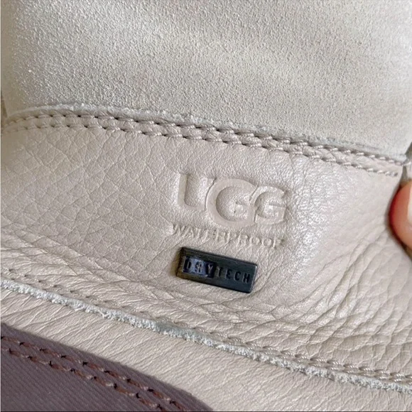 UGG Women's Adirondacky III Winter Boot - Sand Size US 8 - Picture 6 of 10